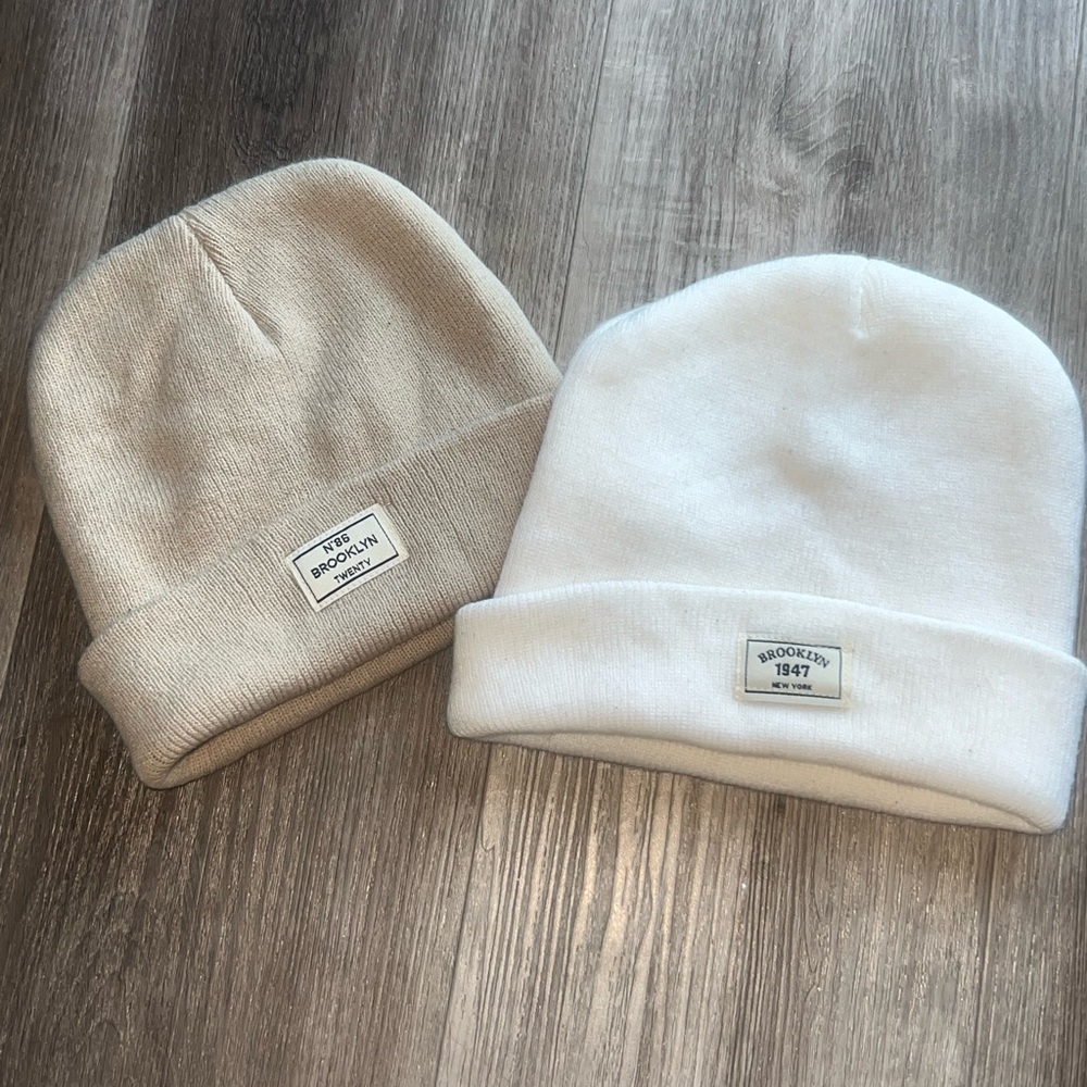 Beanie Set - Cream and White